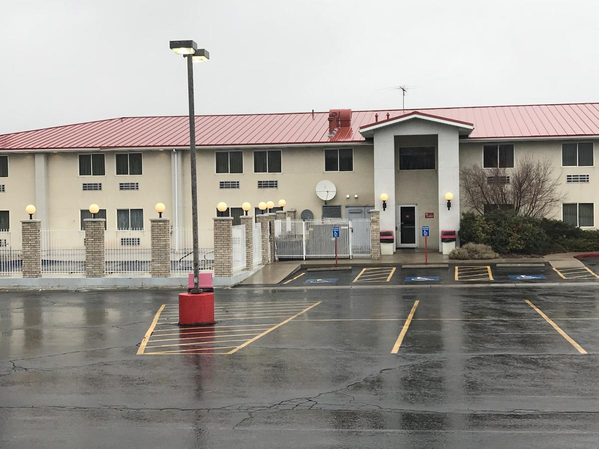 Americas Best Value Inn Cedar City Buitenkant foto
