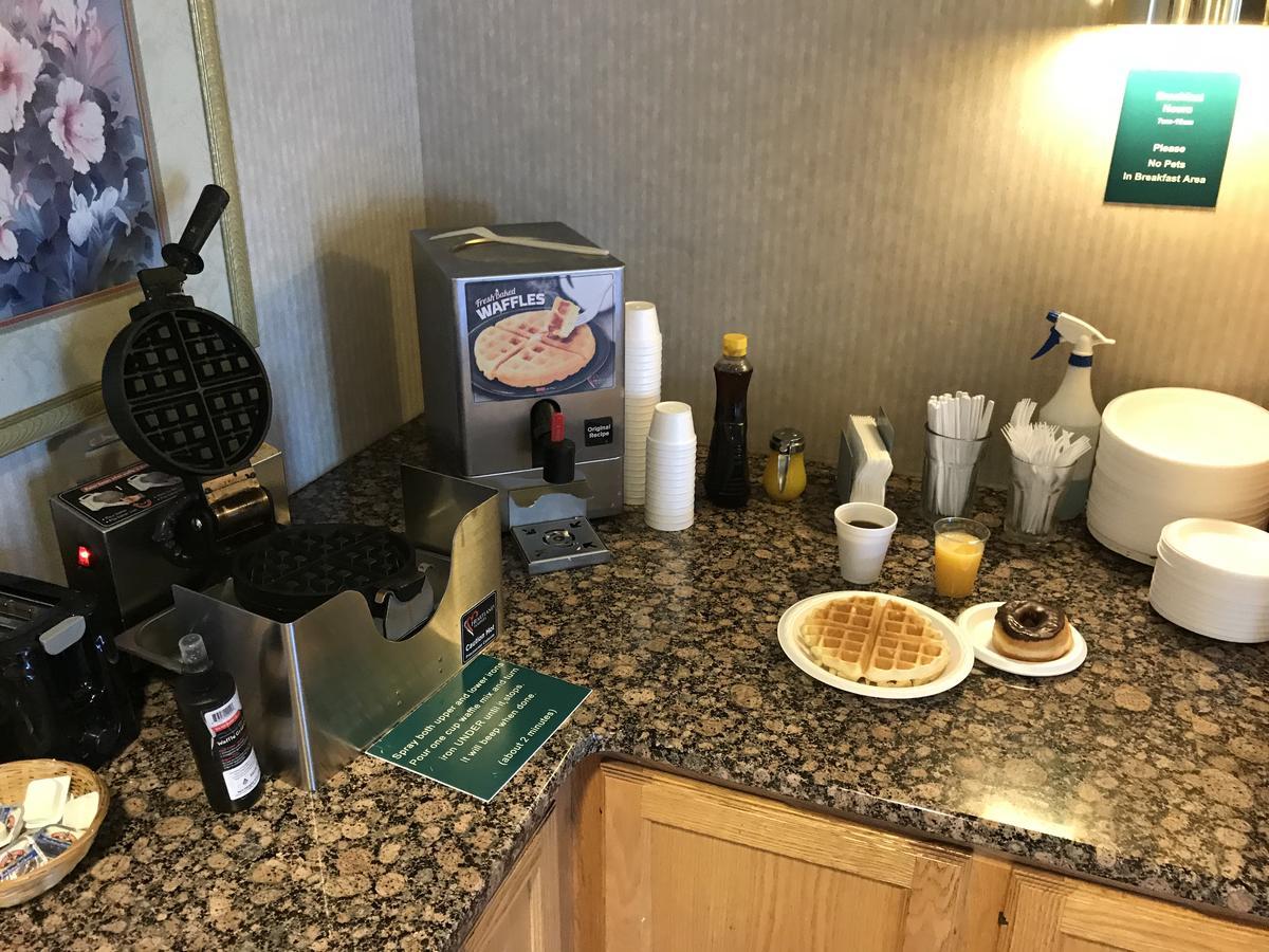 Americas Best Value Inn Cedar City Buitenkant foto